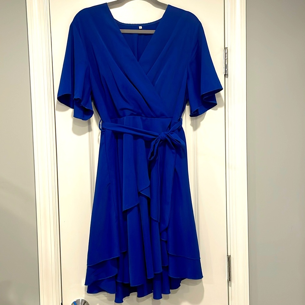 Womens cinched waist dress